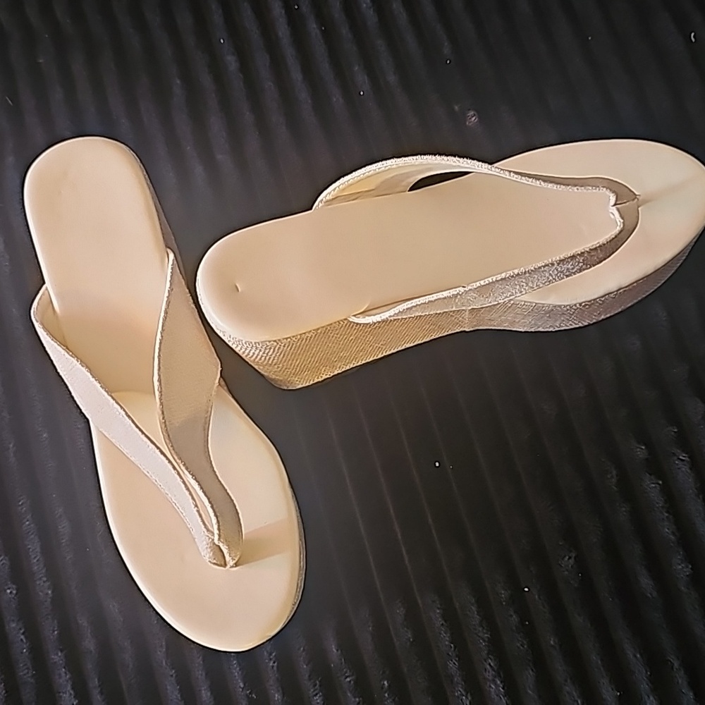 Wedge flip flops
